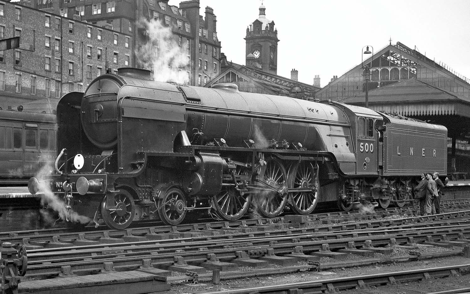 LNER, Thompson Class A2/3, 4-6-2 500 'Edward Thompson' - Era 3