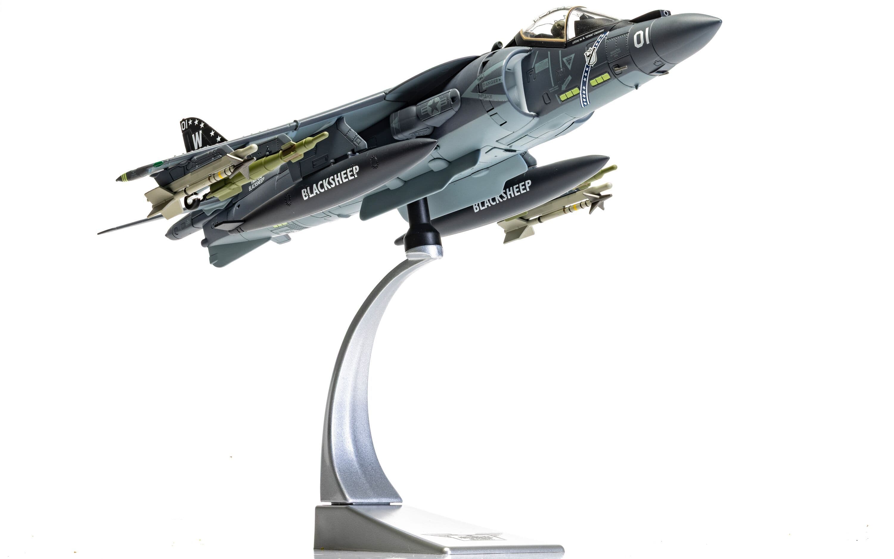 McDonnell Douglas AV-8B Harrier II Plus - 165001/01 - VMA-214 'Black Sheep'