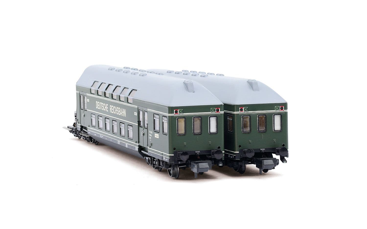 DR, 2-tlg. Doppelstockwagen der Bauart DB7 in flaschengrün-grauer Farbgebung „DEUTSCHE REICHSBAHN", Ep. III