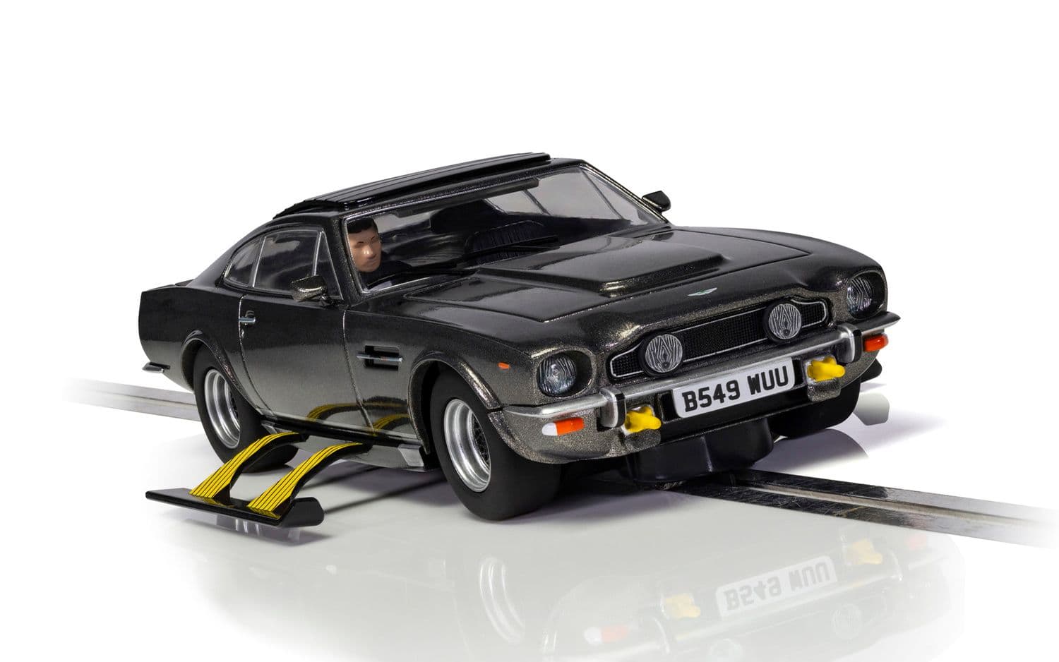 James Bond Aston Martin V8 - The Living Daylights