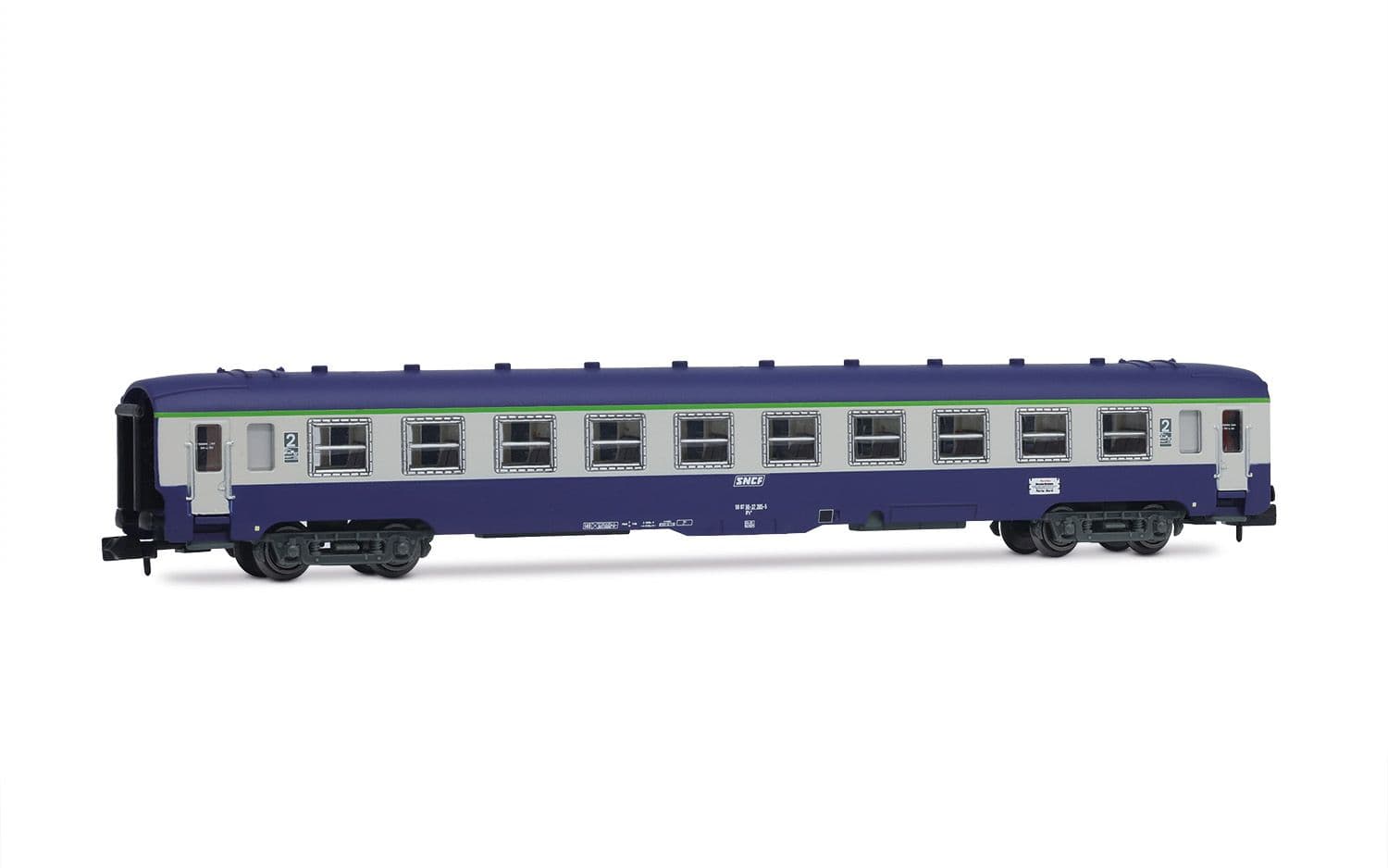 3-tlg. Set Reisezugwagen „D242 Paris – Berlin – Warszawa“, bestehend aus 1 x DB Am in blau-beiger Farbgebung und 2 x SNCF DEV AO B10, Ep. IV