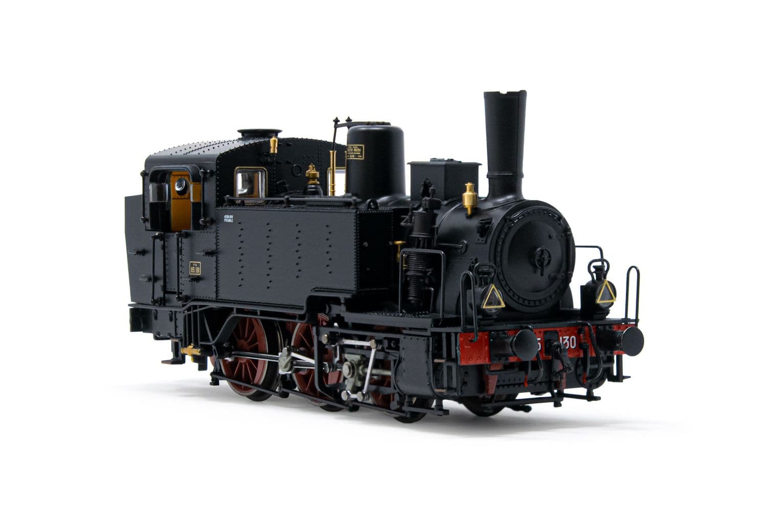 FS, steam locomotive Gr. 835, oil lamps, lateral water tanks with rivets, period III-IV