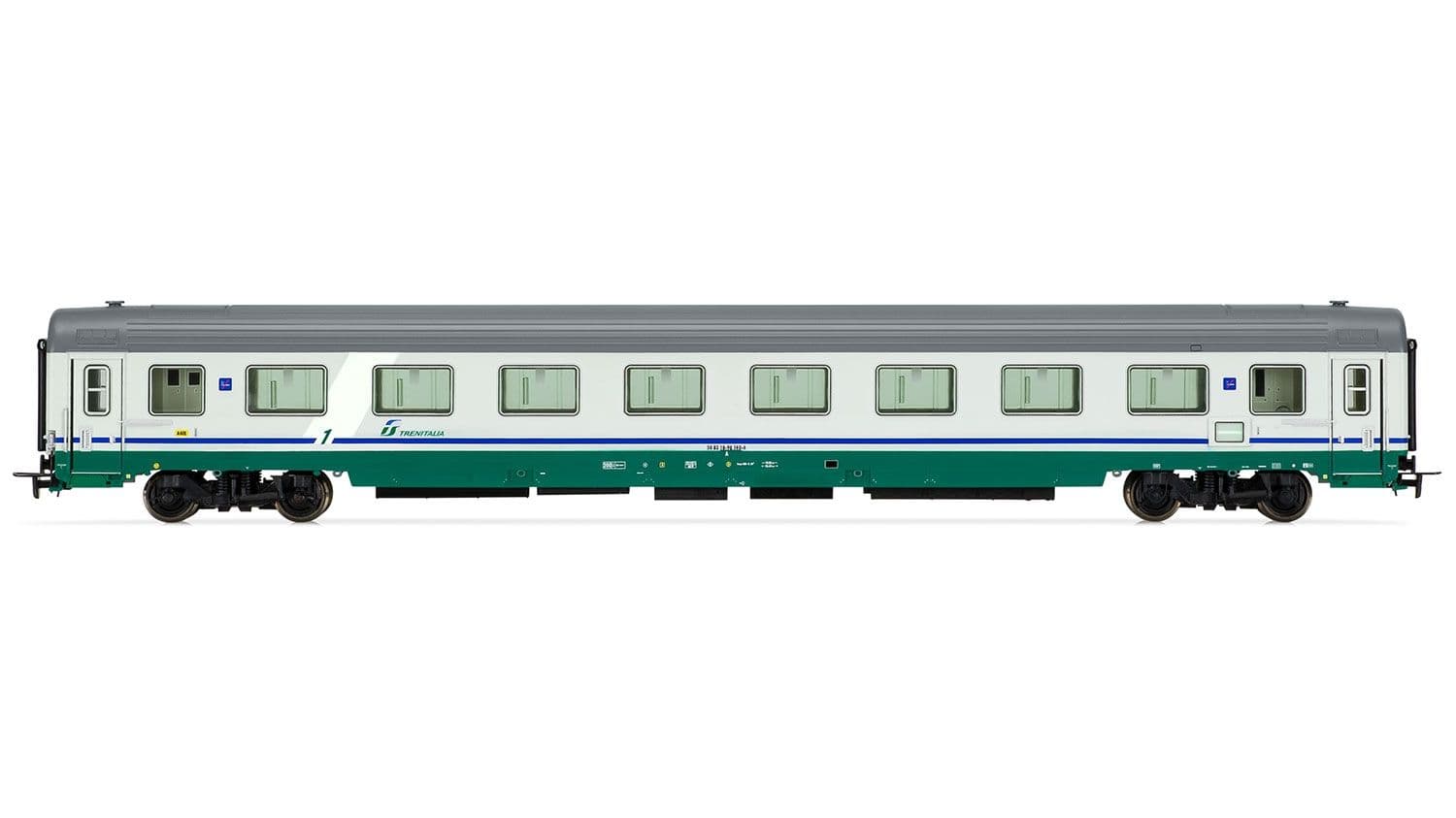 FS, set of 4 Gran Confort Coach 85 88 series in XMPR livery with restaurant coach 87 series with ribbed roof with second logo type, period Vb