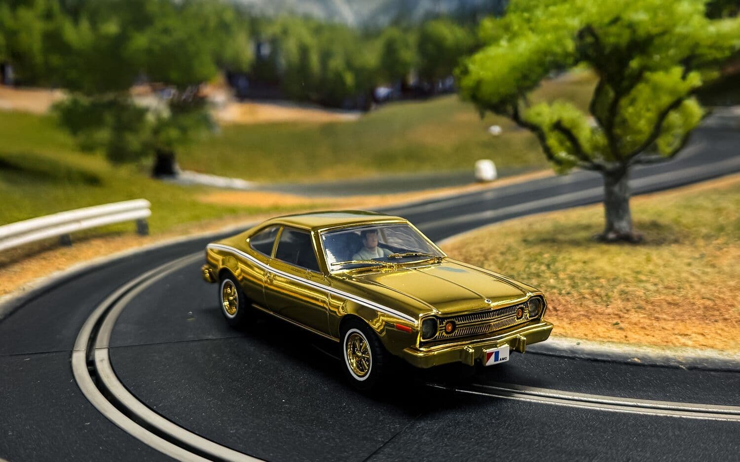 AMC Hornet - James Bond 'The Man With The Golden Gun' - Gold Edition