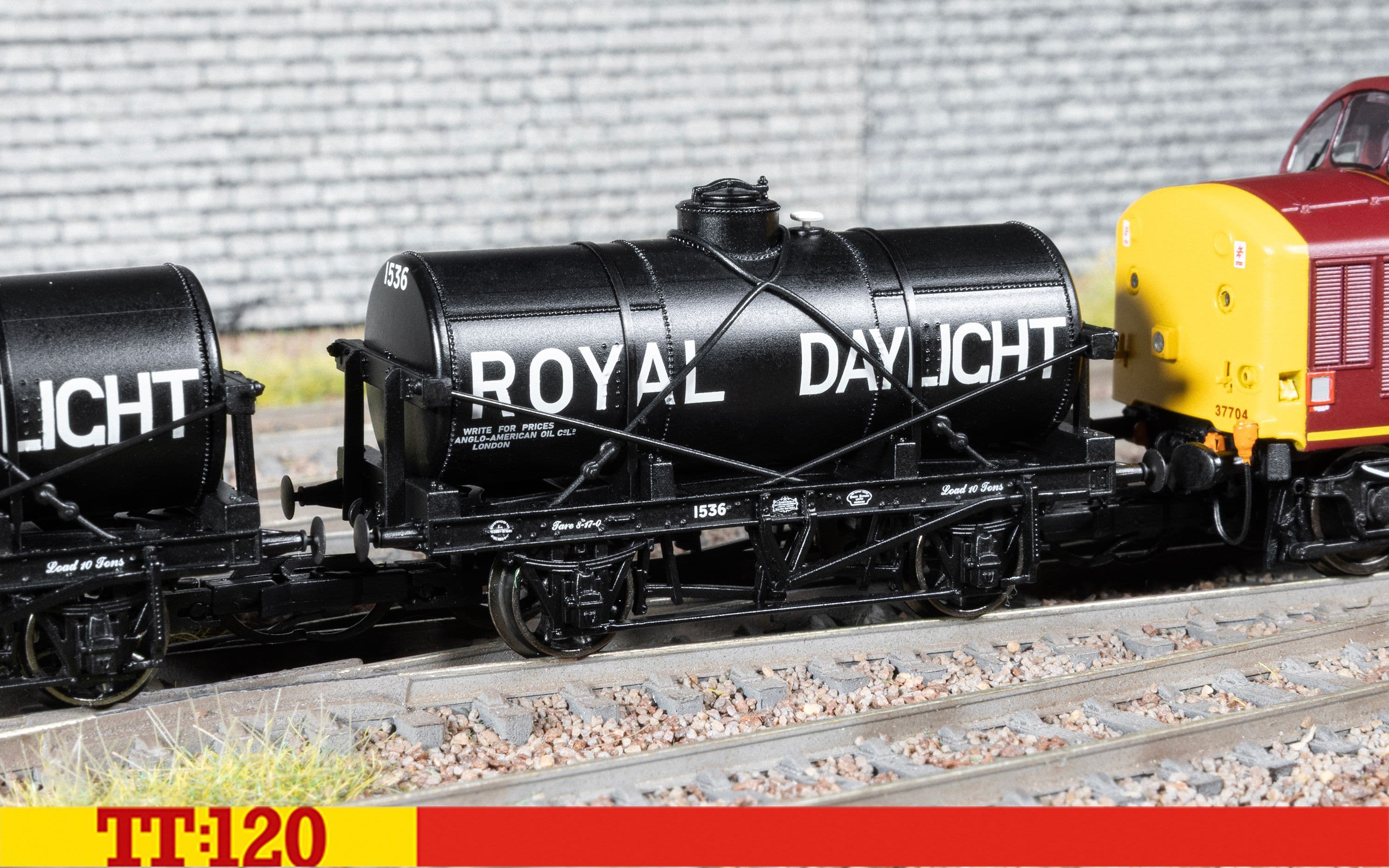 Royal Daylight - 12T Tank Wagon - Triple Pack  