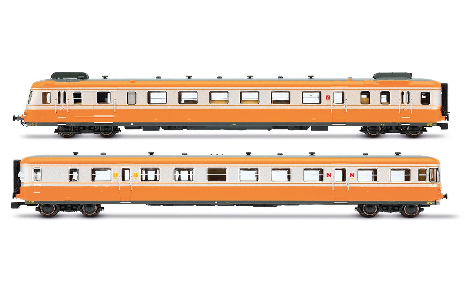 SNCF, autorail diesel RGP II, unité motrice + remorque en version modernisée, livrée orange/argent, ép. IV