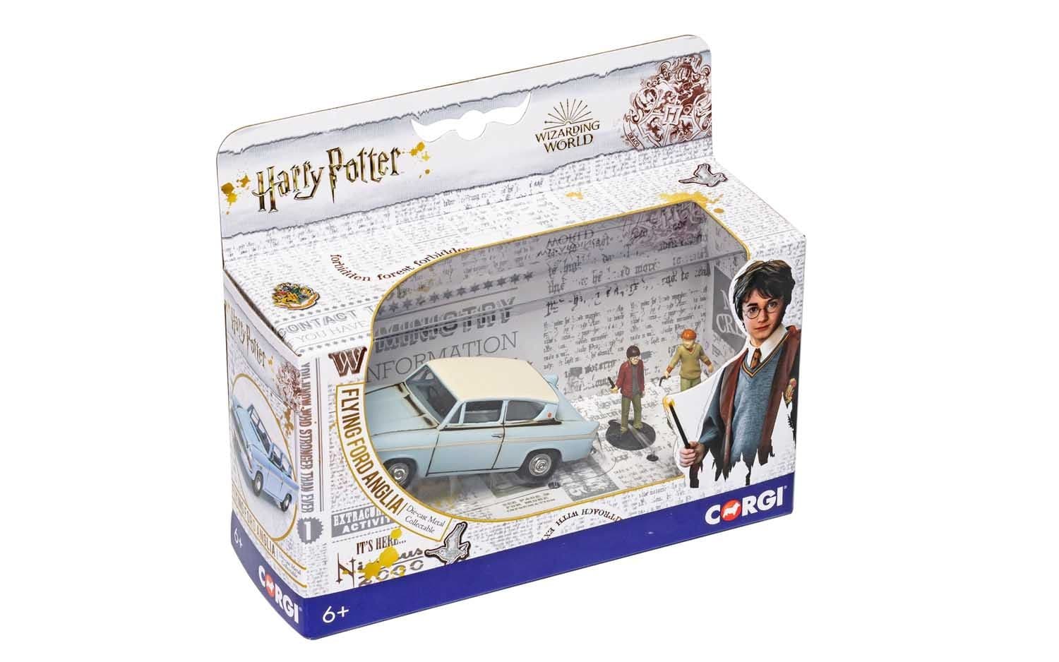 Harry Potter Flying Ford Anglia with Harry Potter and Ron Weasley Figurines