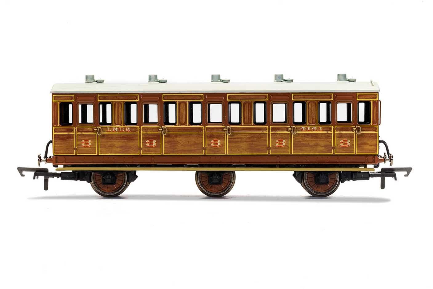 LNER, 6 Wheel Coach, 3rd Class, 4141 - Era 3