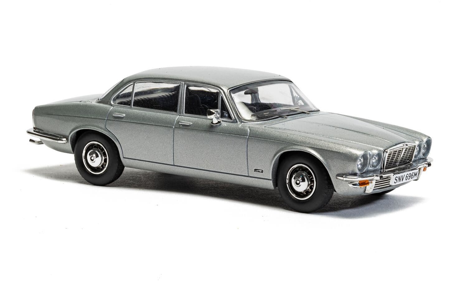 Screen Stars: Ford Capri Mk2 &amp; Jaguar XJ6 Series 2 - Twin Car Pack 