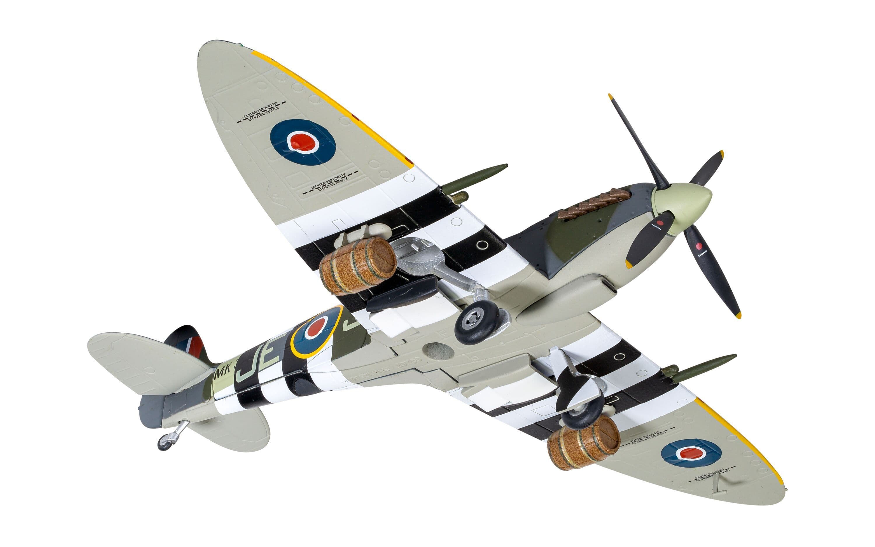 Supermarine Spitfire Mk.IX W/Cdr. J.E. Johnson