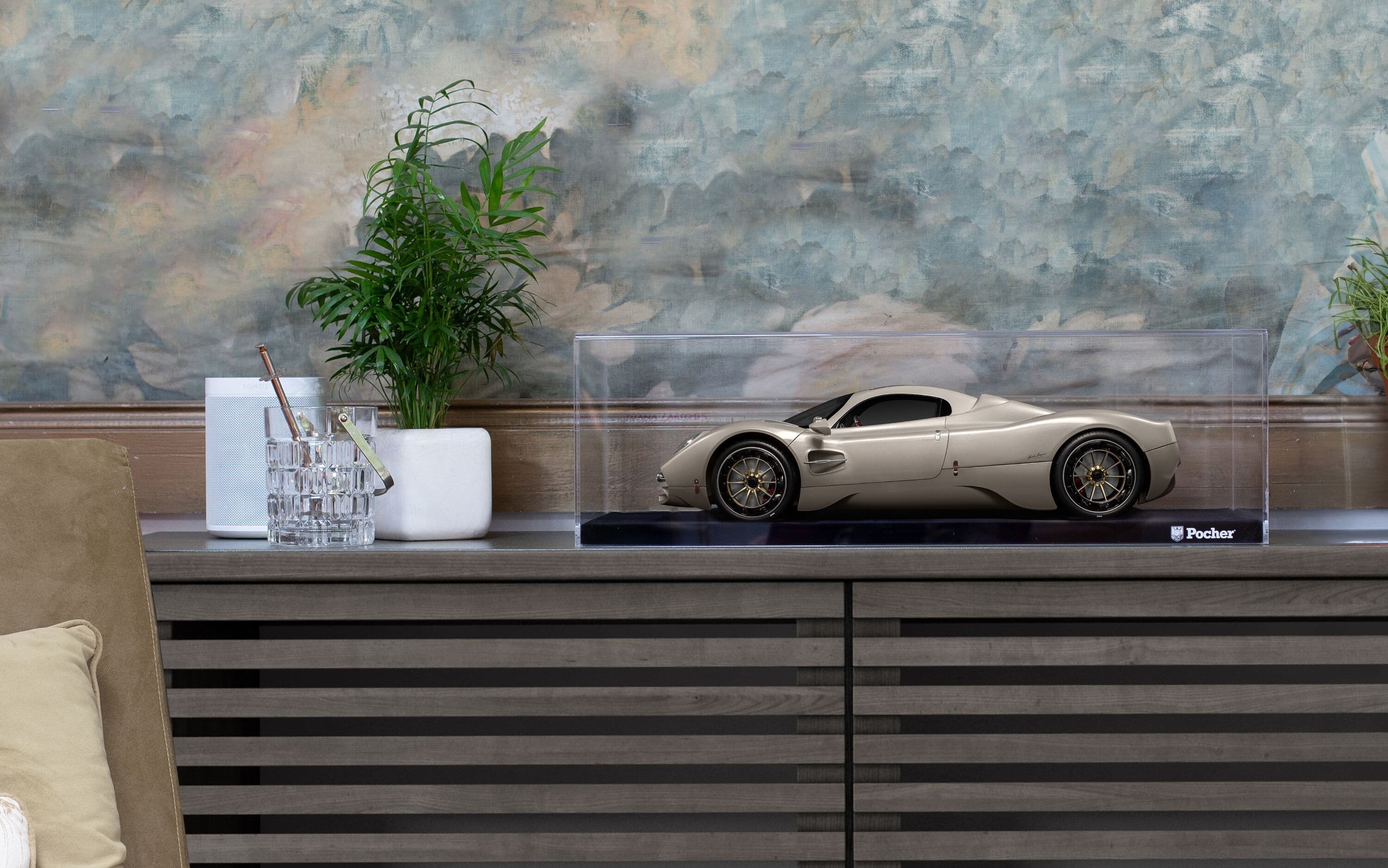 Pocher Car Display Case - 1:8 Scale