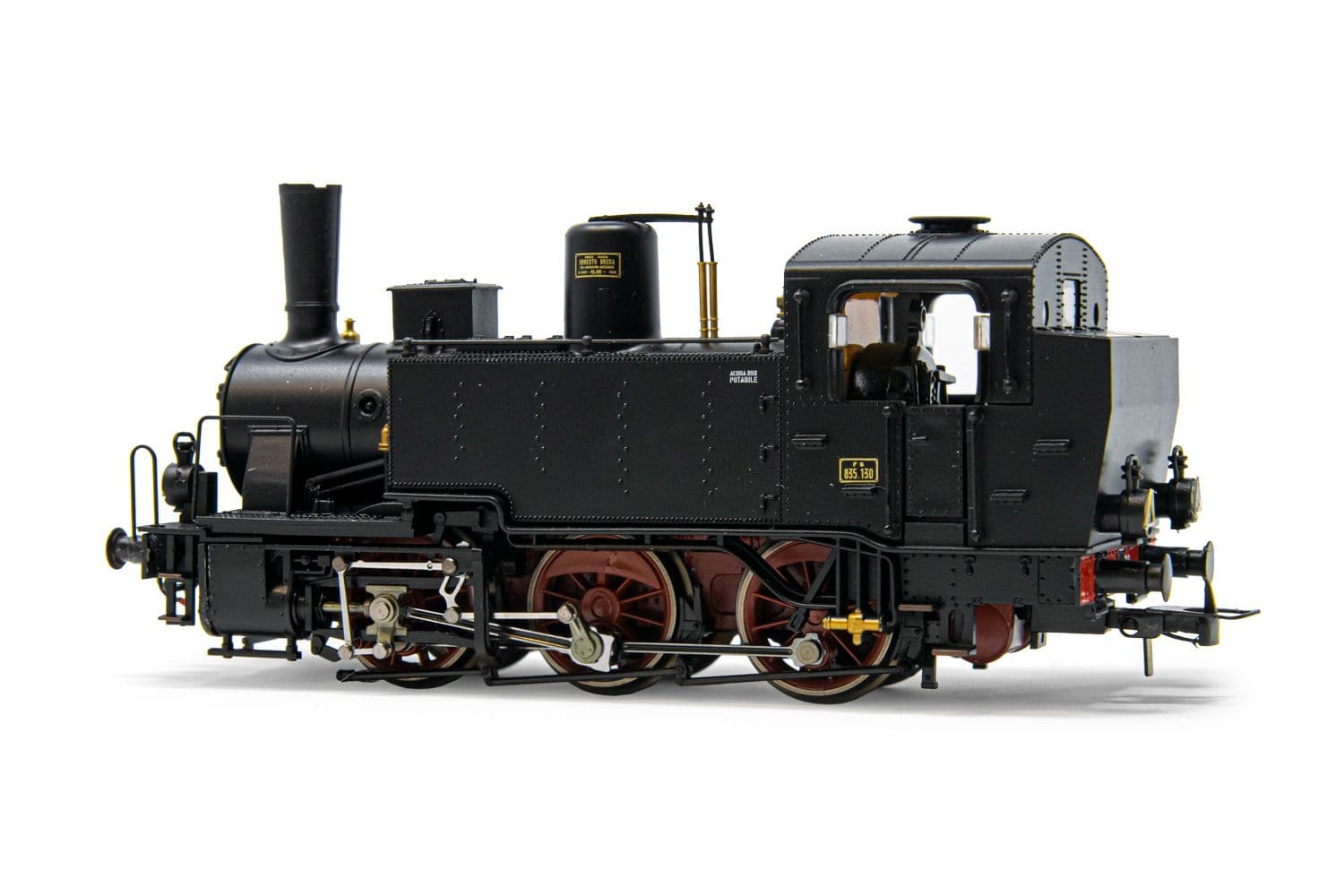FS, steam locomotive Gr. 835, oil lamps, lateral water tanks with rivets, period III-IV