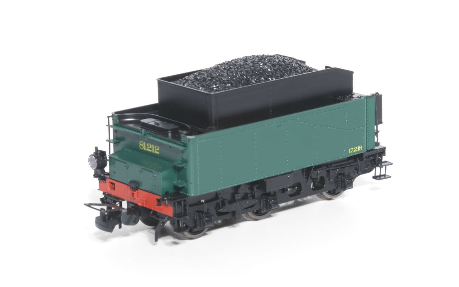 SNCB/NMBS, steam locomotive class 81, 3-dome symetrical boiler, dark green livery, period III