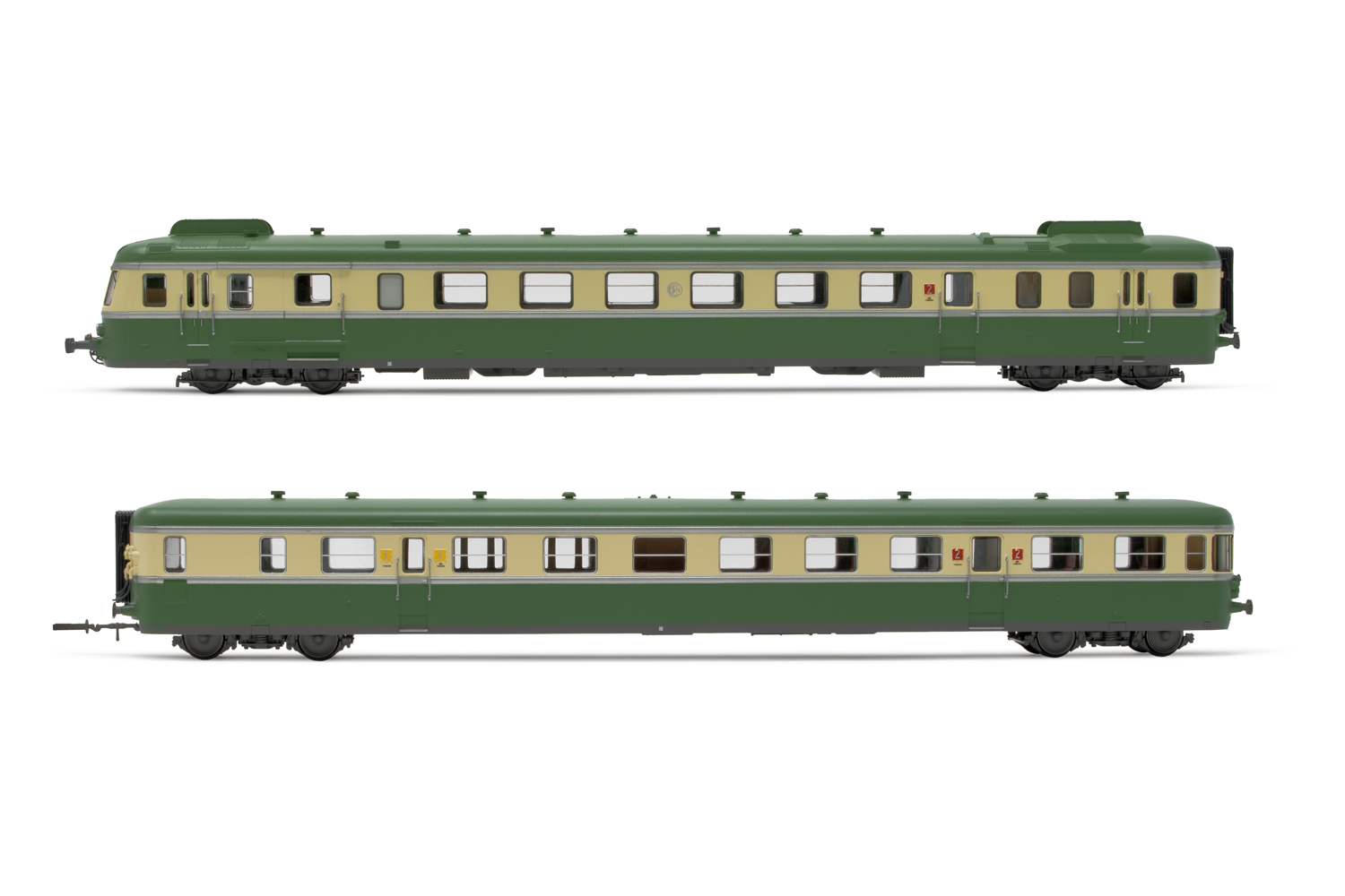 HO] : Autorail RGP 2 X-2712 avec remorque XR-7714, livrée vert/beige