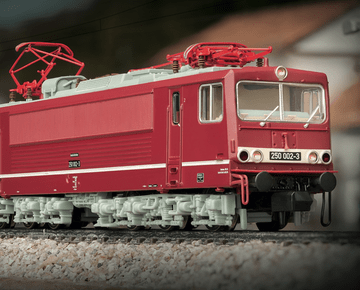 Arnold HN2479 Model Locomotive