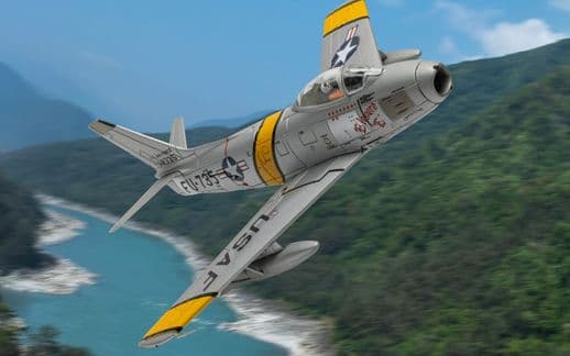 North American F-86E Sabre - Eleanor ‚CHRISTINE / William T. 'Bill' Whisner Jr