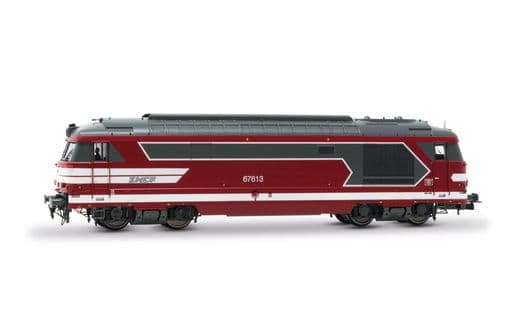 SNCF, locomotive diesel-électrique BB 67613, livrée rouge « Capitole », ép. VI, avec décodeur sonore