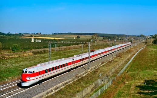 FS, set base di 4 unità del treno ad alta velocità ETR 450, 1ª/2ª classe, IC 500/517 “Giotto” Milano–Roma, con decoder sonoro multiprotocollo