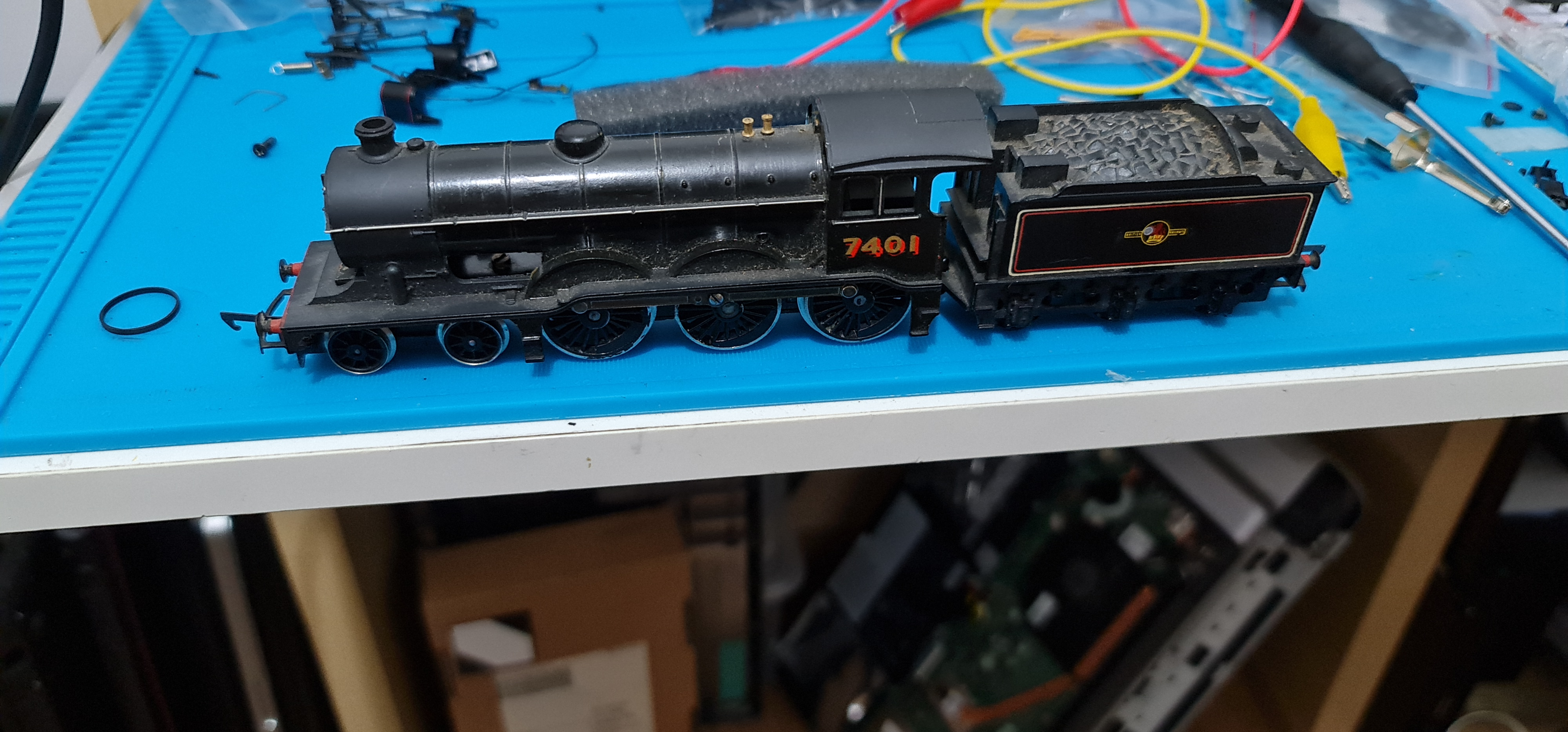 MS95  #  HORNBY TRIANG WORM PULLER   P7B 