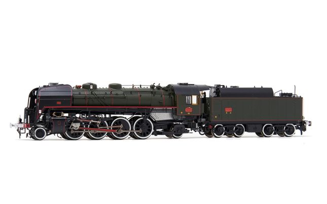 141R 1244 with large fuel tender, green/black livery with white wheel rings, ep. V