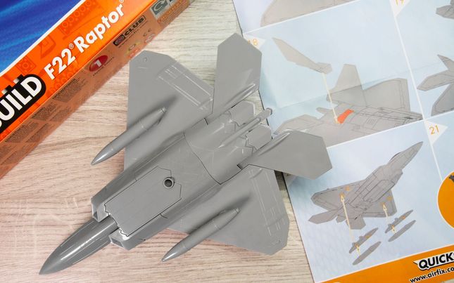 QUICKBUILD F22 Raptor