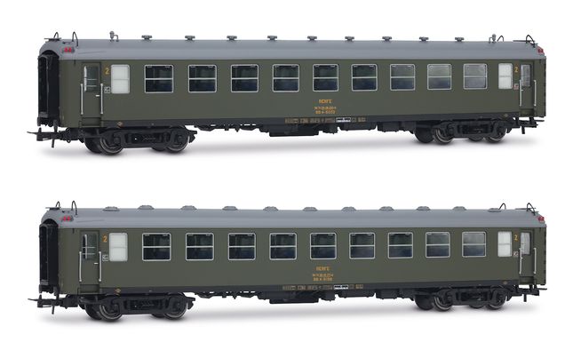 RENFE, 2-unit set of 5000 coaches, consisting of 2 x BB4 2nd class, with old bellows, in olive green livery, ep. IV