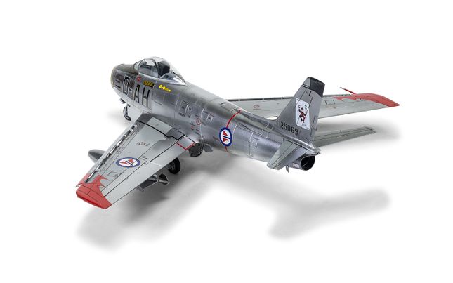 A08110 Airfix | North American F-86F-40 Sabre - plastic model kit