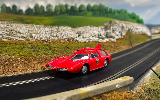 Spectrum Patrol Car (SPC) - Captain Scarlet