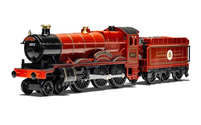 lionel hogwarts express train