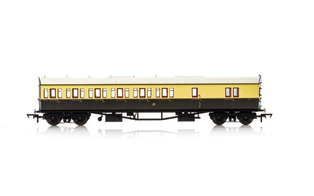 GWR, Collett 57' Bow Ended D98 Six Compartment Brake Third (Left Hand), 5503 - Era 3 GWR, Collett 57' Bow Ended D98 Six Compartment Brake Third (Left Hand), 5503 - Era 3