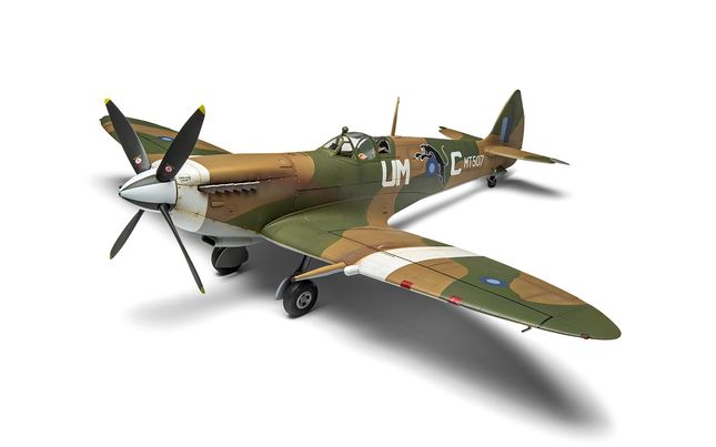 A17002 Supermarine Spitfire Mk.VIII