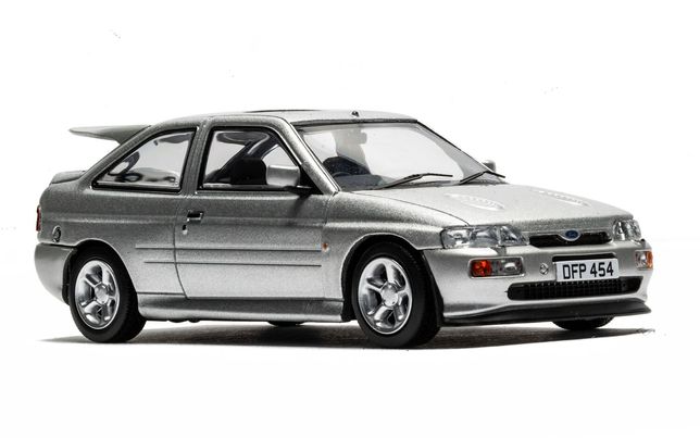 Ford Escort RS Cosworth, Moondust Silver Ford Escort RS Cosworth, Moondust Silver