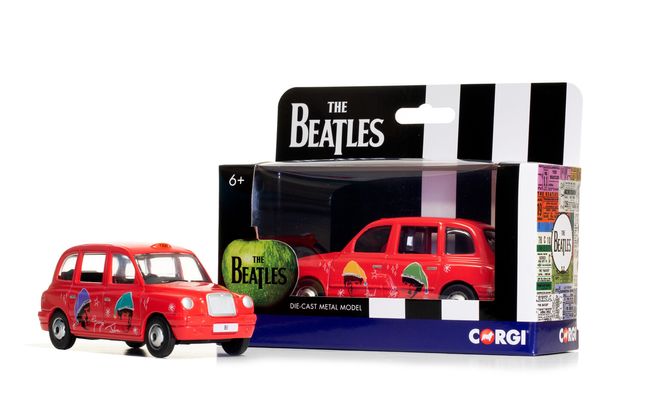 CC85933 Corgi | The Beatles - Christmas Taxi