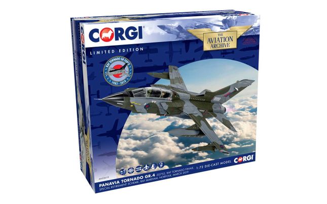 AA33619 Panavia Tornado GR 4 ZG752 - Retirement Scheme - RAF