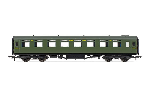 SR Maunsell 3rd Class Dining Saloon 1366 - Era 3 SR Maunsell 3rd Class Dining Saloon 1366 - Era 3