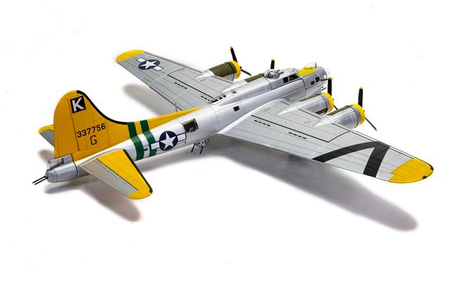 AA33321 Corgi | Boeing B-17G Flying Fortress 43-37756/G 'Milk