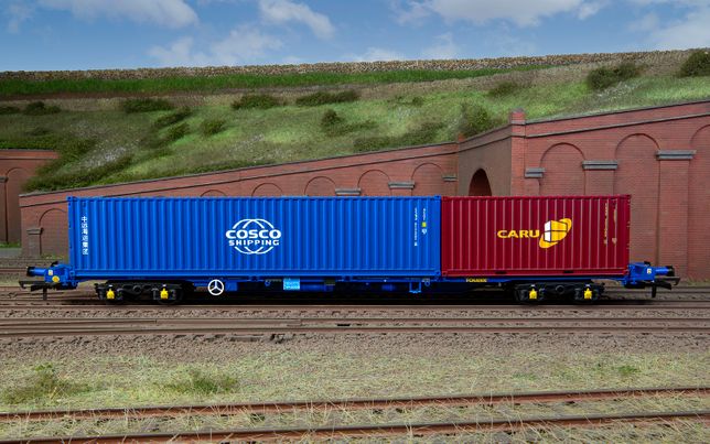Touax, KFA, Container Wagon with 1 x 20' & 1 x 40' Containers - Era 11 Touax, KFA, Container Wagon with 1 x 20' & 1 x 40' Containers - Era 11