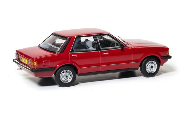 Ford Cortina Mk5 1.6L - Cardinal Red