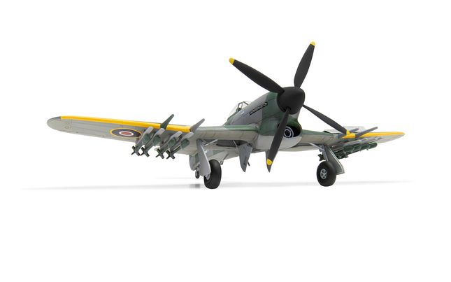 A55208 Medium Starter Set - Hawker Typhoon Mk.Ib