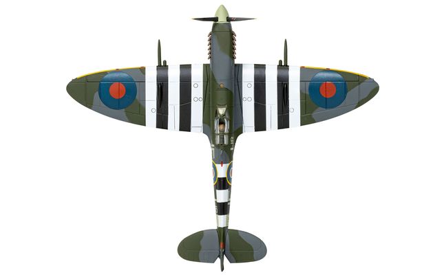 Supermarine Spitfire Mk.IX W/Cdr. J.E. Johnson