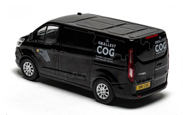 Modellino Ford Transit Custom Sport Corgi VA15101 - Scala 1:43, Colore Orange Glow, Da Collezione - 2