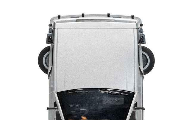 Flying Time Machine - Back To The Future 2