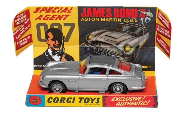 RT26101S James Bond Aston Martin DB5 – Silver