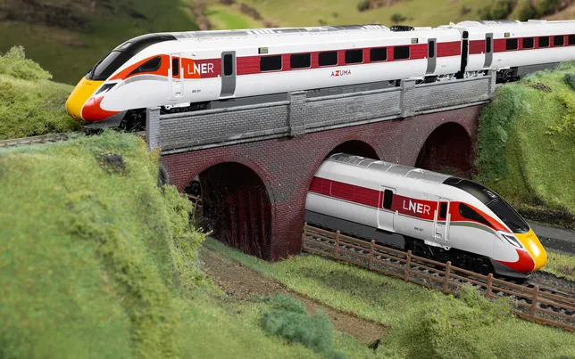 LNER Azuma High Speed Train Set