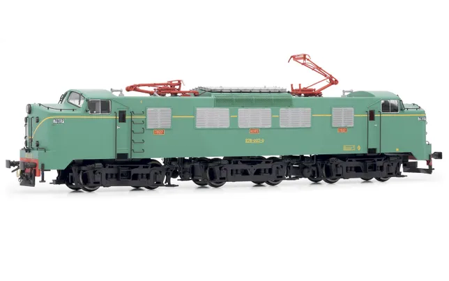 RENFE, locomotora electrica 278.007, decoración verde, ép. V
