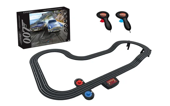 Micro Scalextric James Bond 007 Race Set - DB5 vs V8