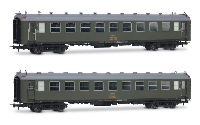 RENFE, set de 2 coches serie 5000, compuesto por 2 x BB4 de 2ª clase, con fuelles, decoración verde oliva, ép. IV