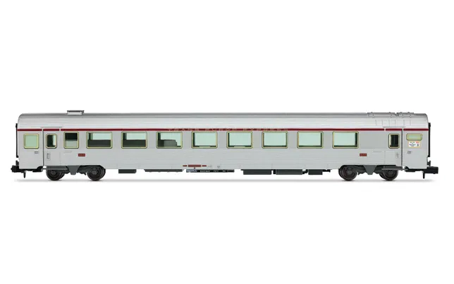 SNCF, set de 3 coches TEE «Paris - Ruhr», decoración plata, compuesto de 1 coche A4Dtux, 1 coche Vru y 1 coche A3rtu, ép. IV