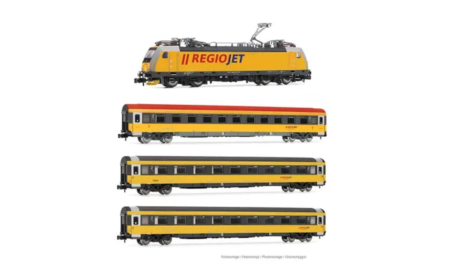 Regiojet, 4-tlg. Zugset, bestehend aus 1 x Elektrolokomotive BR 386 und 3 x Reisezugwagen, Ep. VI