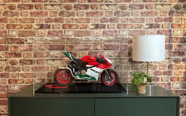 Pocher Bike Display Case - 1:4 Scale